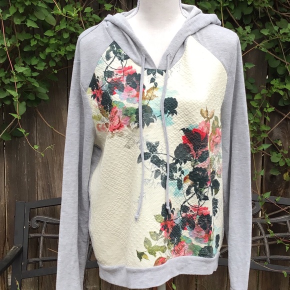 Eyeshadow Tops - Eyeshadow hoodie